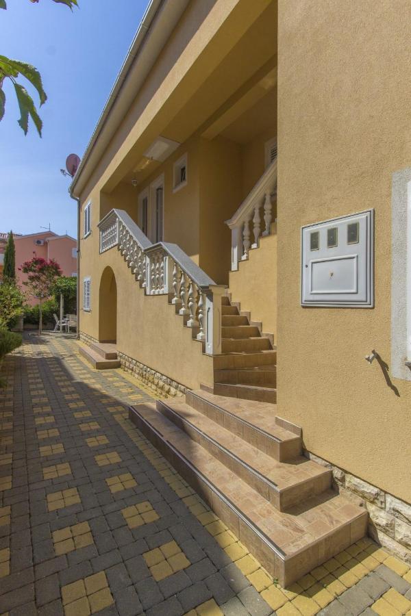 Apartments Dalibor Vodice Exterior photo